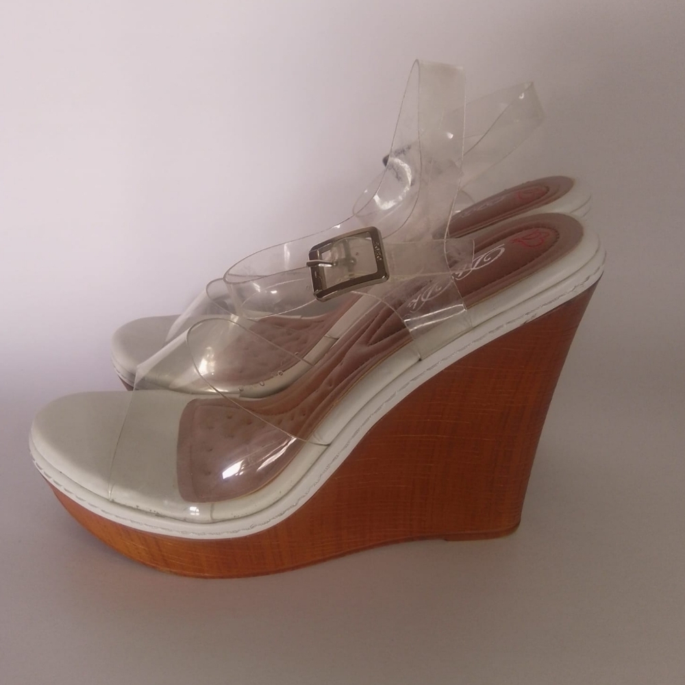 DbDk Fashion Clear and White Wedges